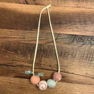 Child spring felt ball necklace 🌸✨